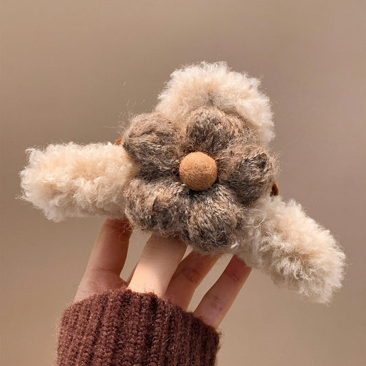 C廠【P47】秋冬咖色毛線花朵毛絨抓夾女後腦勺鯊魚夾子氣質盤發大號髮夾頭飾
 25.12-2「C廠-單筆結帳需滿，NT$500出貨(不含運費)」