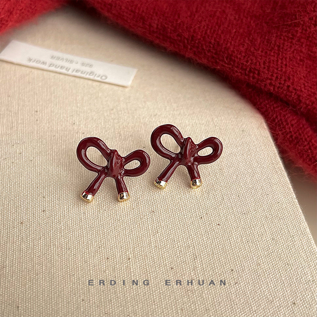 C廠【4967】安可拉紅電鍍14K酒紅色琺瑯滴油蝴蝶結時尚高級感耳環耳飾女
 25.11-1