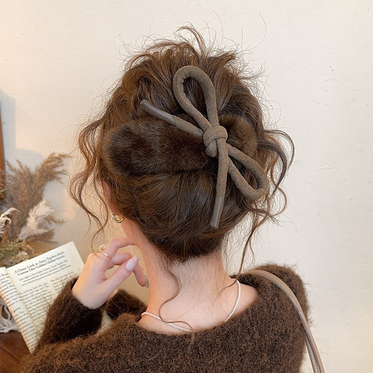 C廠【Y933】氣質蝴蝶結毛絨鴨嘴夾髮夾女大號抓夾2025新款高端後腦勺一字頭飾
 25.12-3「C廠-單筆結帳需滿，NT$500出貨(不含運費)」