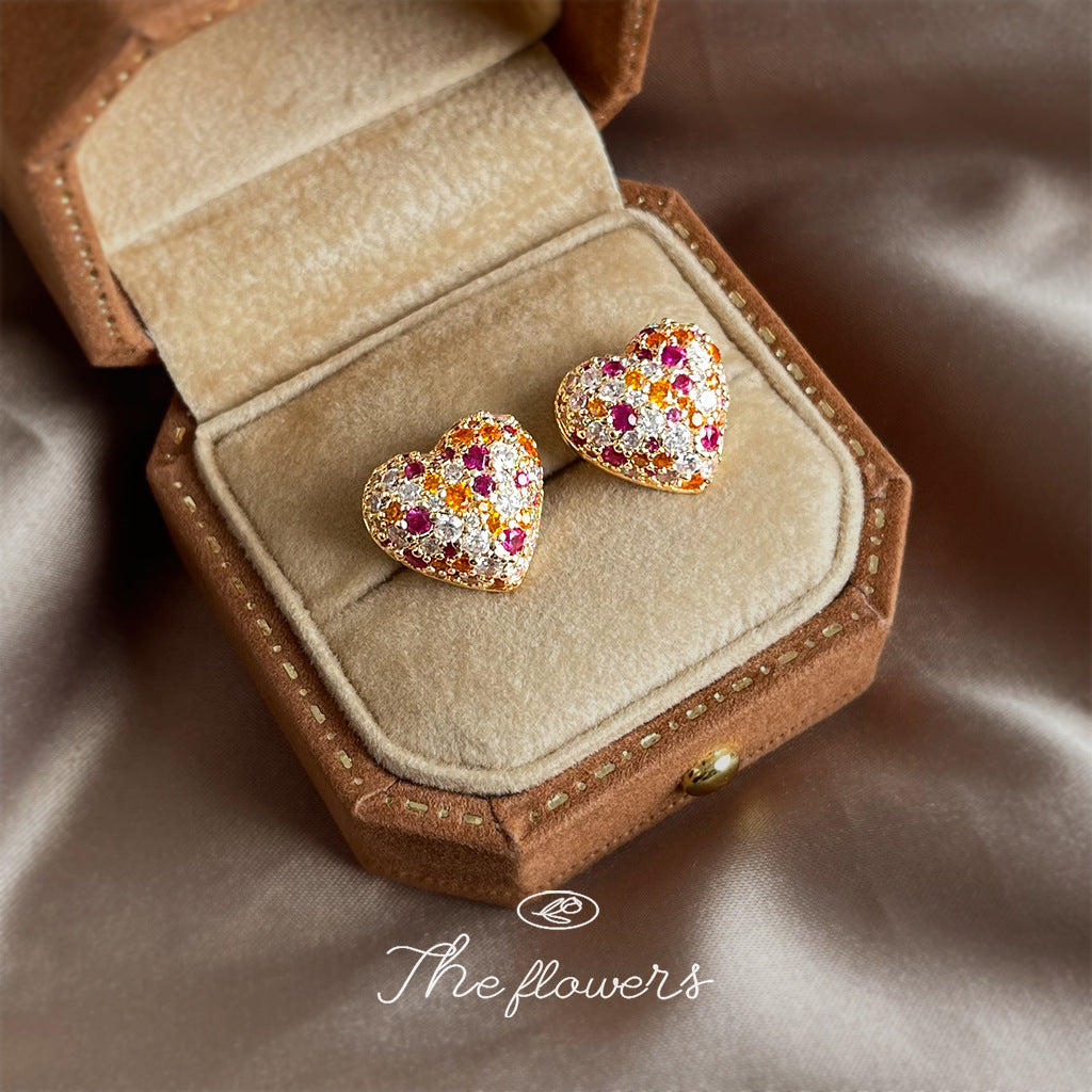 A廠【7180】輕奢風時尚滿鋯石彩鑽愛心 925銀針耳環女時尚高級感通勤百搭耳飾
 25.12-1