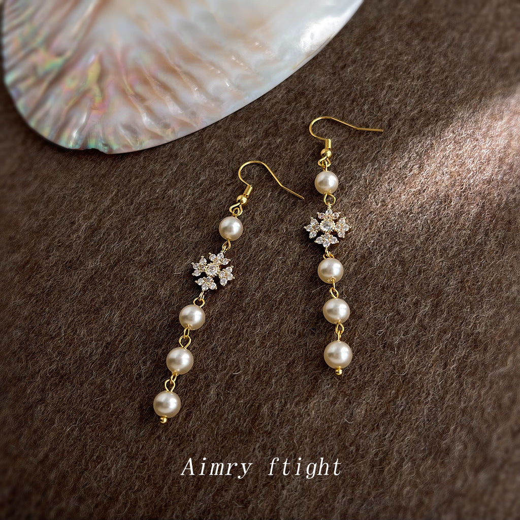 C廠【7064】微鑲鋯石法式長款珍珠流蘇手工設計感新款飾品
 25.11-2