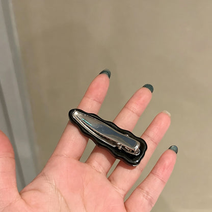 C廠【X920】 愛心不規則劉海夾側邊夾
 26.09-4「C廠-單筆結帳需滿，NT$500出貨(不含運費)」