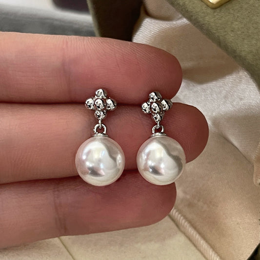 E廠【DQ11388E】S925純銀仿珍珠耳環女復古精緻小花球耳飾品
 25.12-1