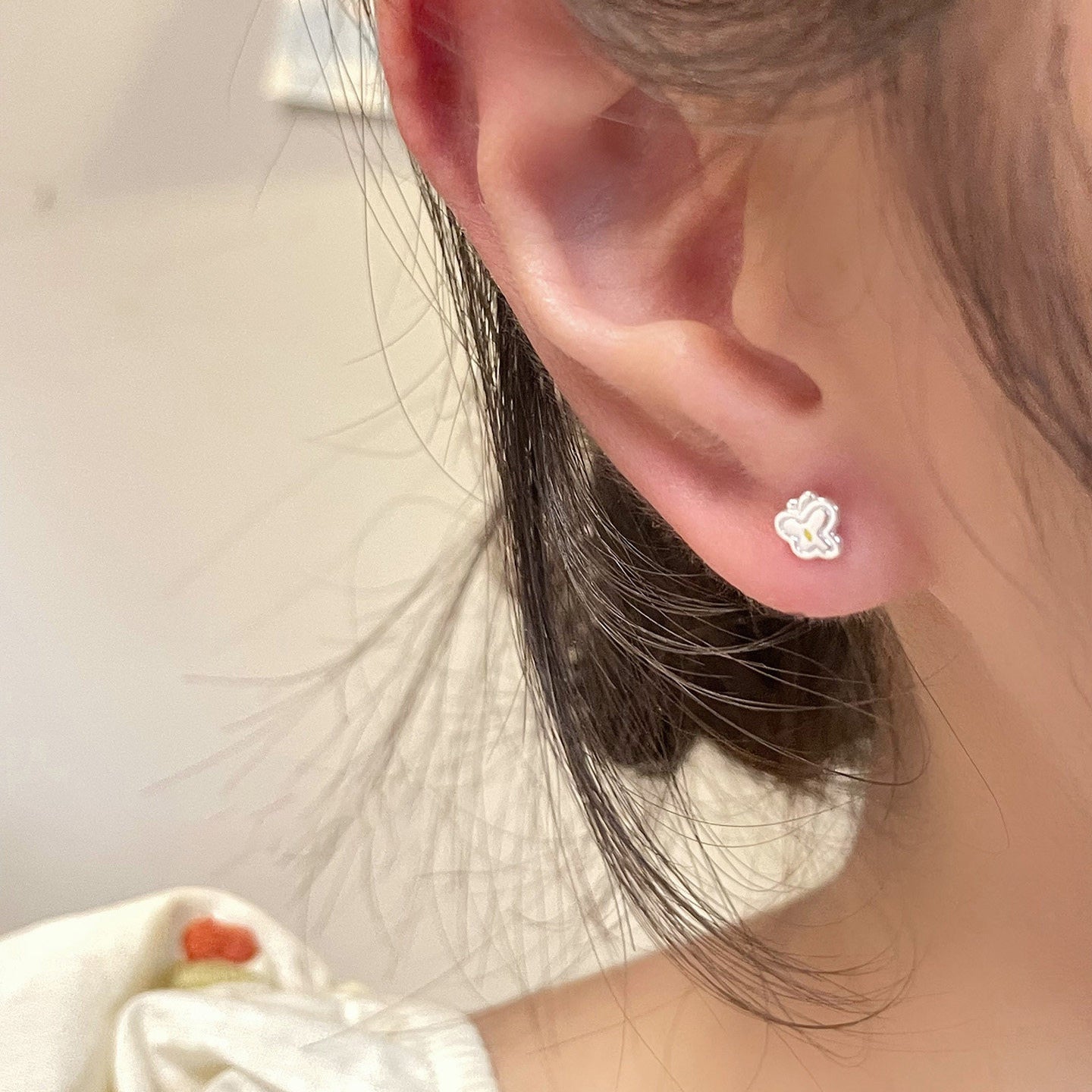 E廠【XDQ10706E】簡約小巧S999純銀不對稱花朵耳環女小清新甜美蝴蝶百搭耳飾潮
 26.04-3