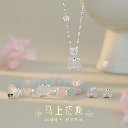 D廠【YC3405N】原創足銀S999馬上招桃項鍊氣質耳環清新手鍊百搭小眾精緻首飾
 26.01-1