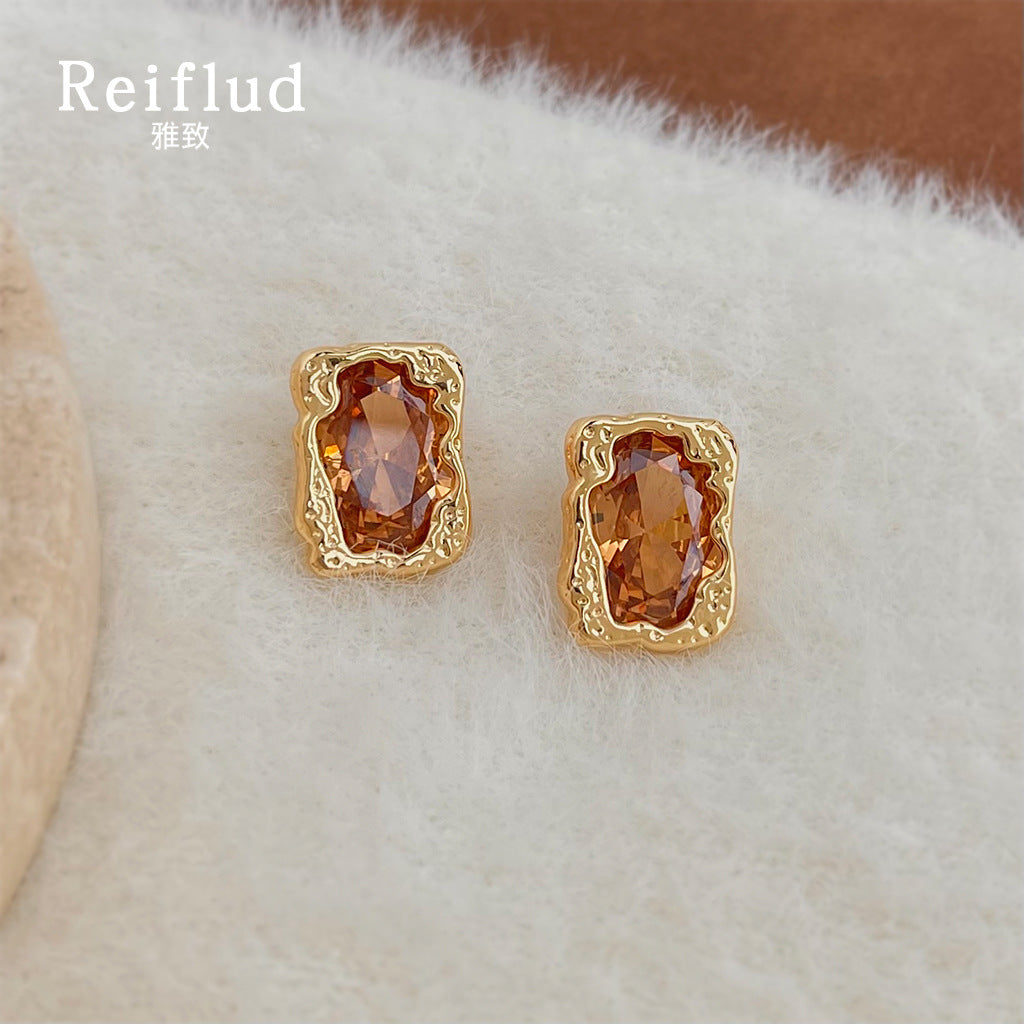 C廠【7074】秋冬色系淺咖香檳色液態高級感925銀針幾何長方形女
 25.11-2