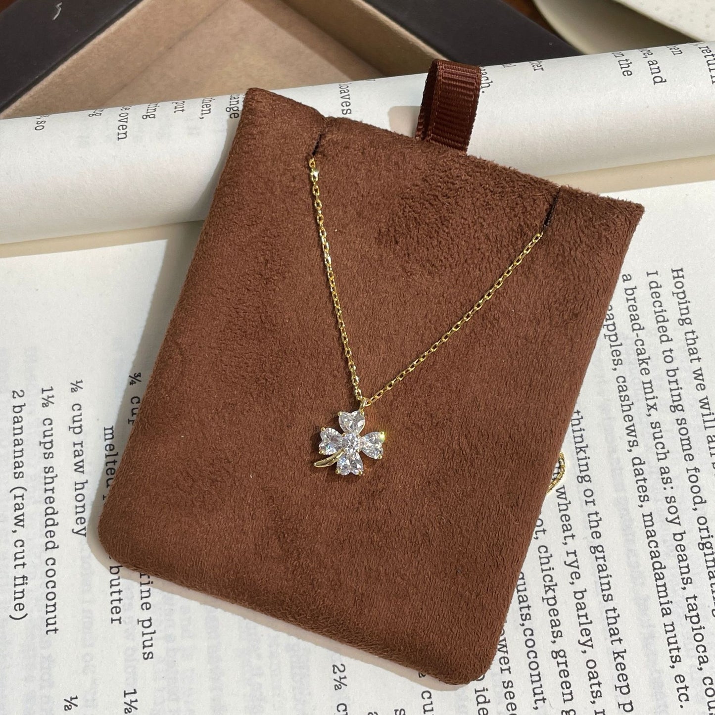 F廠【DQ0034N】S999純銀輕奢小眾幸運四葉草項鍊女精緻高級感閃鑽百搭鎖骨鏈
 25.09-1