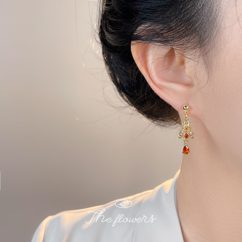 C廠【7055】文藝復古宮廷風鑲嵌鋯石酒紅色長款流蘇新款耳飾飾品
 25.11-2