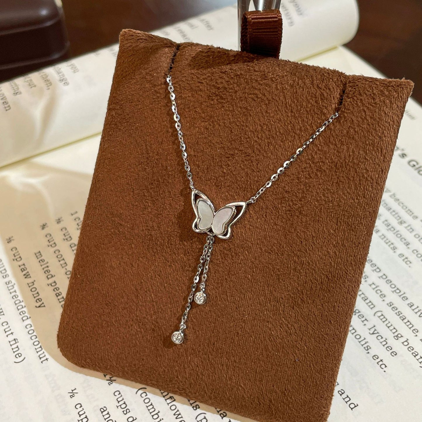 F廠【DQ1231N】S925純銀輕奢小眾貝殼蝴蝶項鍊女精緻氣質閃鋯流蘇ins鎖骨鏈
 25.10-4
