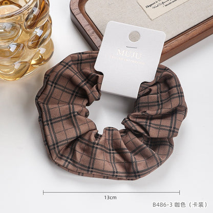 C廠【B486】卡裝高級感大腸圈髮繩時尚方格紋寬頭繩布藝髮飾皮筋高馬尾髮圈
 25.10-5「C廠-單筆結帳需滿，NT$500出貨(不含運費)」