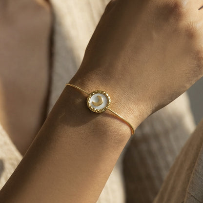 B廠【E163】跨國熱銷白貝母月亮手鍊 chic輕奢小眾設計感潮手鍊時尚氣質手飾
 26.02-1