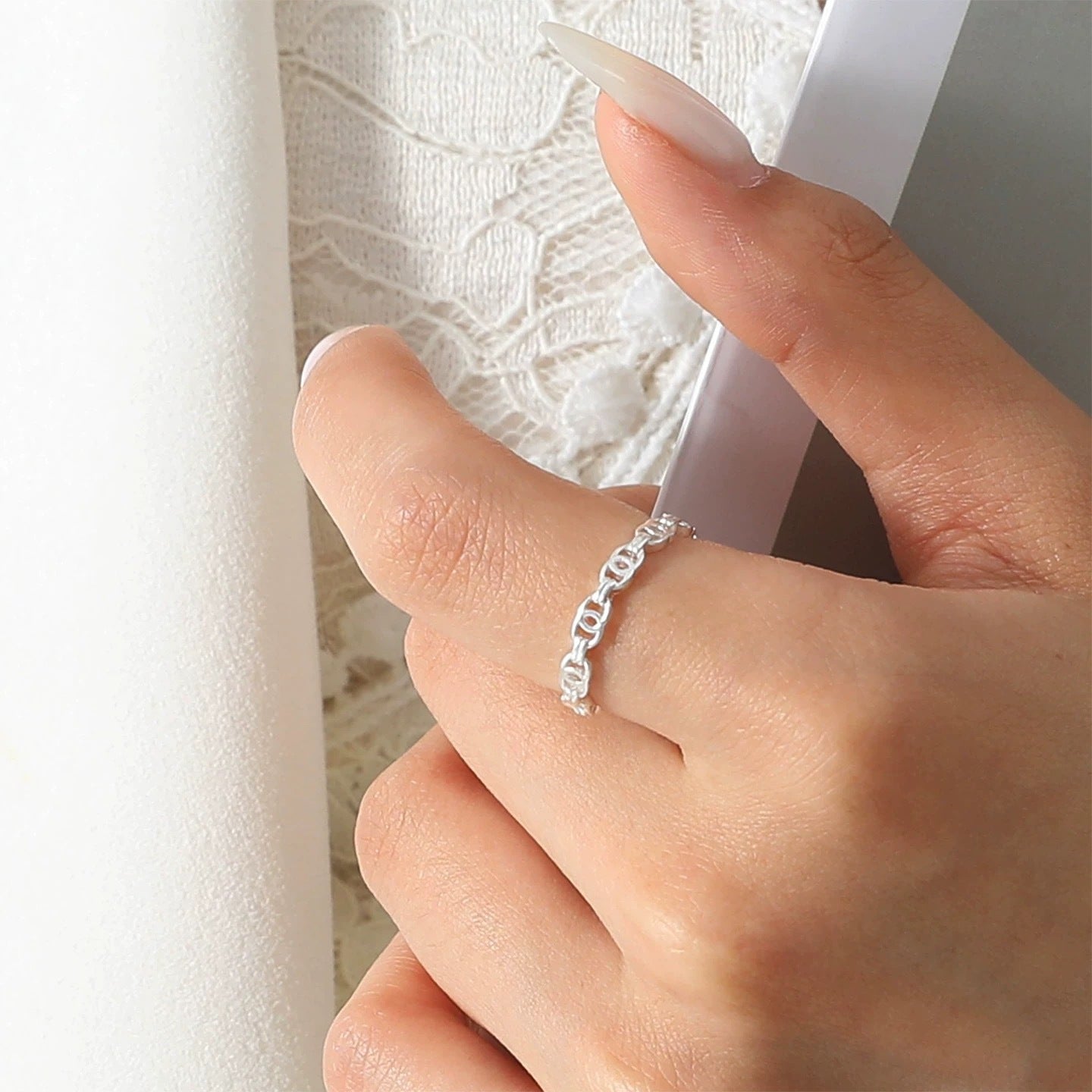 E廠【XDQ8655R】簡約ins風交叉鏤空戒指女S925純銀環環相扣時尚個性開口指環
 25.11-4