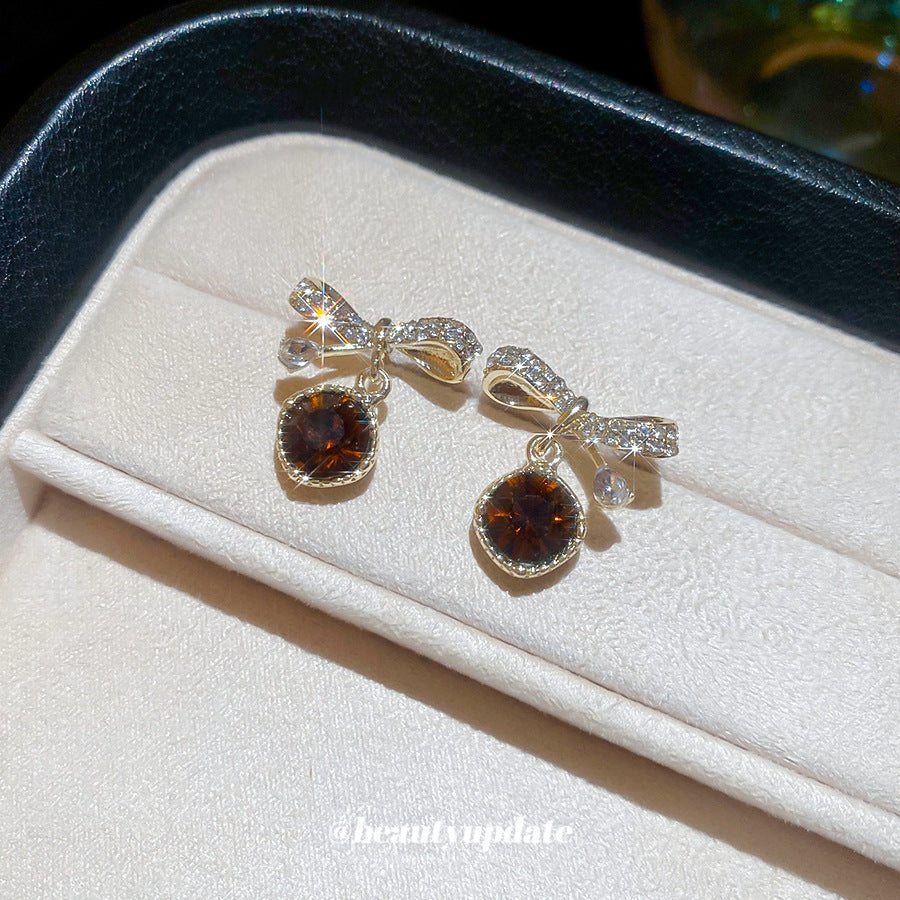 A廠【HE29139】925銀針鑲鑽蝴蝶結圓形吊墜耳環女氣質日常通勤耳環輕奢高級感耳飾女
 25.11-1