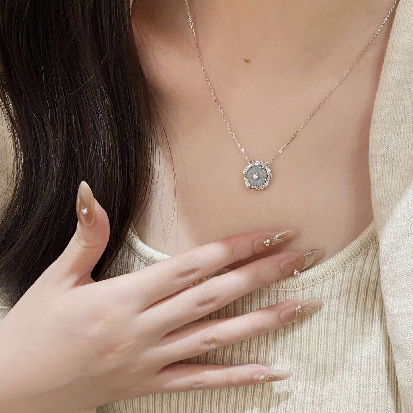 E廠【XDQ1854N】S925純銀新中式天然翡翠花朵項鍊女輕奢精緻感鎖骨鏈
 25.11-4