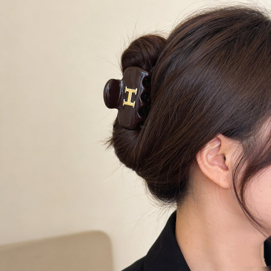 C廠【X110】韓國字母金標抓夾高級感髮夾女後腦勺半紮髮小抓夾盤髮鯊魚夾髮飾
 26.04-3