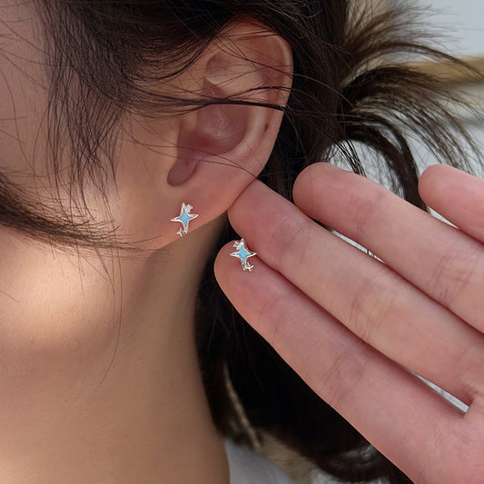 F廠【XDQ11087E】簡約小清新藍色星星耳環女S999純銀高級感小巧四芒星百搭耳飾
 25.11-1