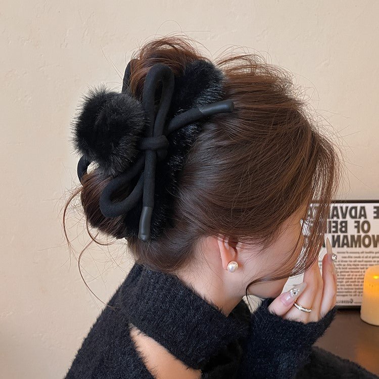 C廠【H46】秋冬黑色蝴蝶結抓夾女毛絨髮夾2025新款高級感盤髮鯊魚夾氣質髮飾
 25.12-2「C廠-單筆結帳需滿，NT$500出貨(不含運費)」