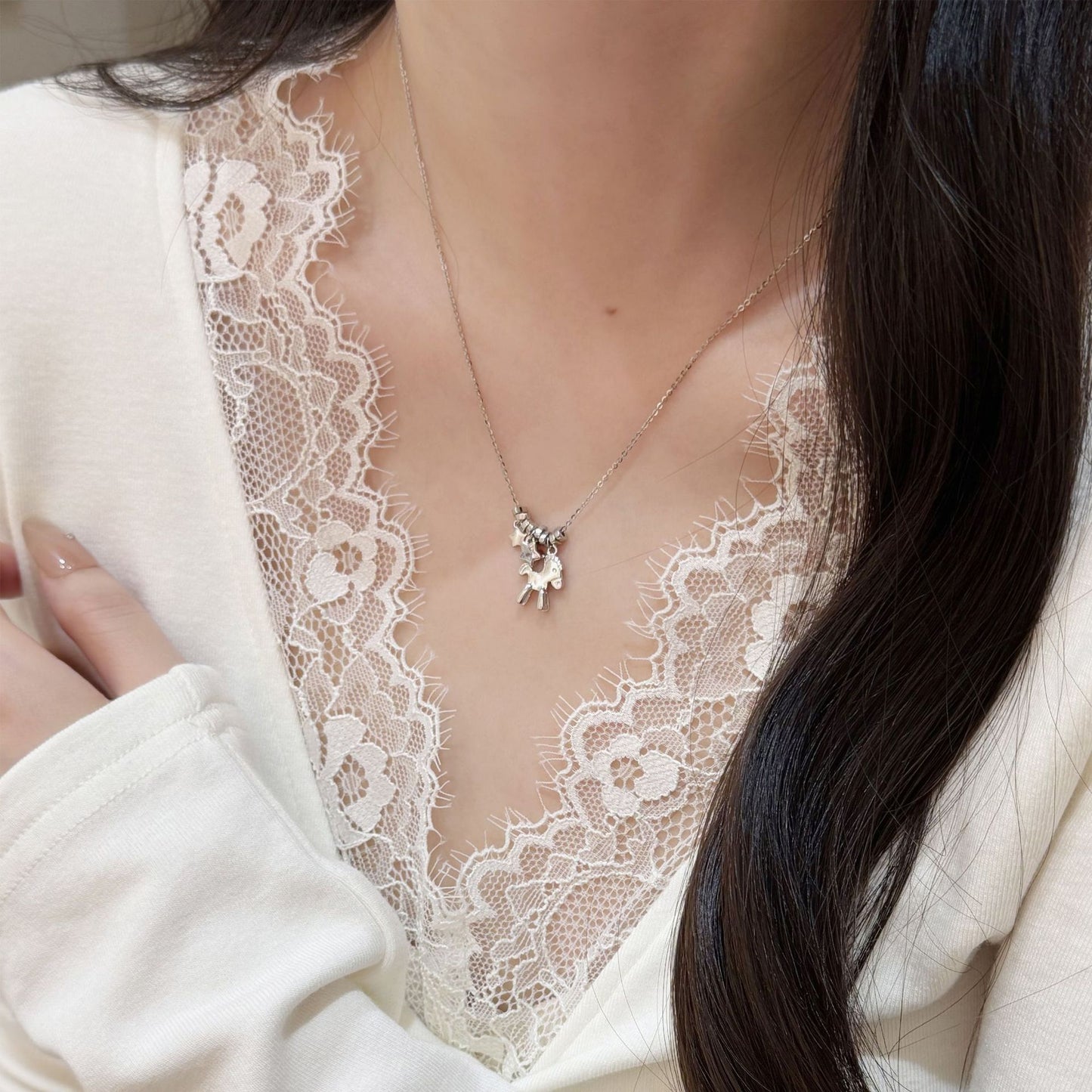 E廠【XDQ0282N】925純銀星野小馬項鍊女小眾設計感本命年鎖骨鍊馬年新款
 25.12-2