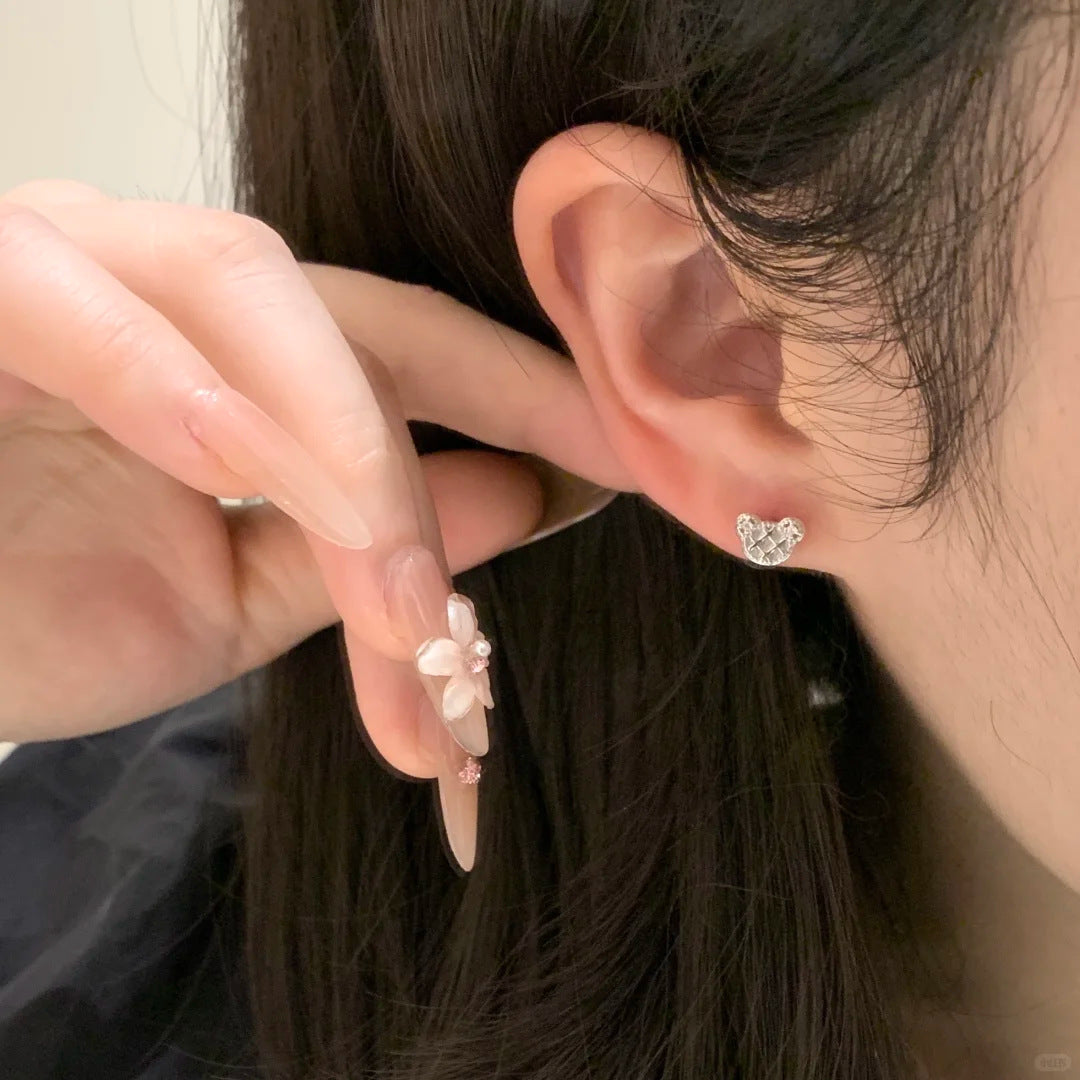E廠【XDQ10192E】S999純銀可愛餅乾小熊耳環女簡約設計感華夫餅童趣足銀耳飾潮
 26.01-2