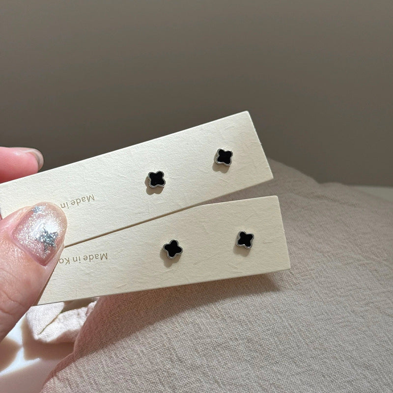 E廠【DQ10932E】S999純銀簡約小巧滴膠四葉草耳環女韓版基本款疊戴百搭耳飾潮
 25.10-3