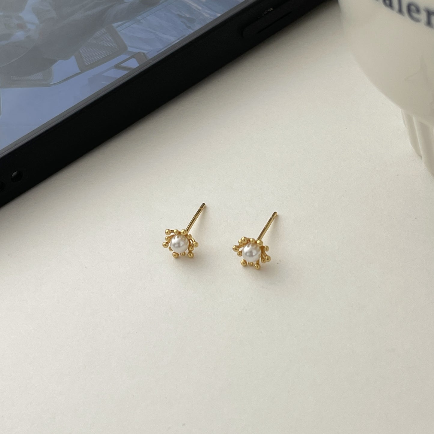 E廠【XDQ10199E】S925純銀簡約時尚花蕊仿珍珠耳環女氣質優雅花朵通勤百搭耳飾
 26.03-3