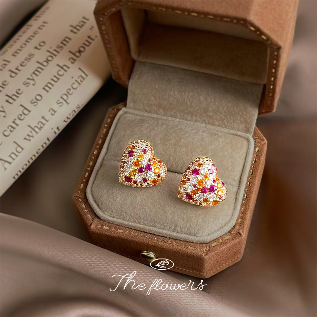 A廠【7180】輕奢風時尚滿鋯石彩鑽愛心 925銀針耳環女時尚高級感通勤百搭耳飾
 25.12-1