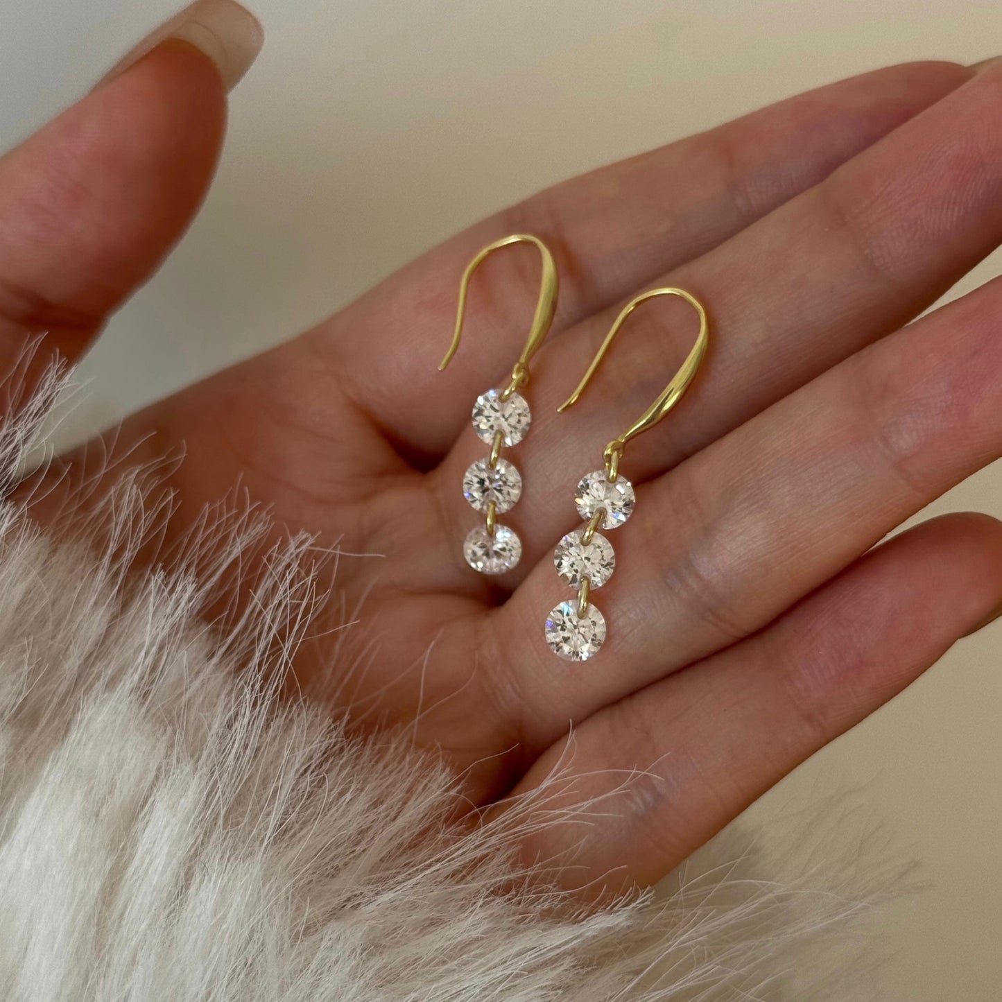 F廠【XDQ10100E】S925純銀鋯石耳環女耳鉤簡約百搭法式復古感耳飾高級水滴耳墜
 25.11-2