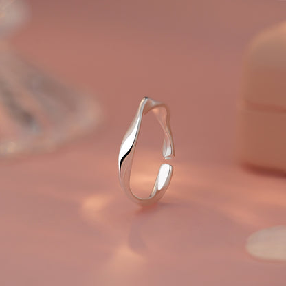 D廠【YC4353R】S999足銀簡約莫比烏斯戒指女新款清新七夕情人節禮物戒指 25.03-4
