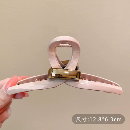 C廠【X370】極簡風淺粉色金標大抓夾春夏新款百搭盤髮鯊魚夾子精緻後腦勺髮抓
 26.05-4「C廠-單筆結帳需滿，NT$500出貨(不含運費)」