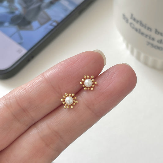 E廠【XDQ10199E】S925純銀簡約時尚花蕊仿珍珠耳環女氣質優雅花朵通勤百搭耳飾
 26.03-3