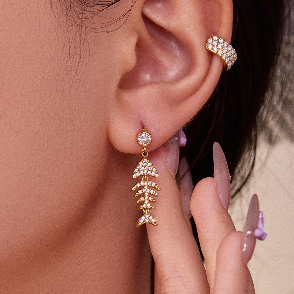 B廠【F1123】跨境新款魚骨造型滿鑽鋯石超閃耳環不鏽鋼鍍18k真金不掉色
 25.11-1