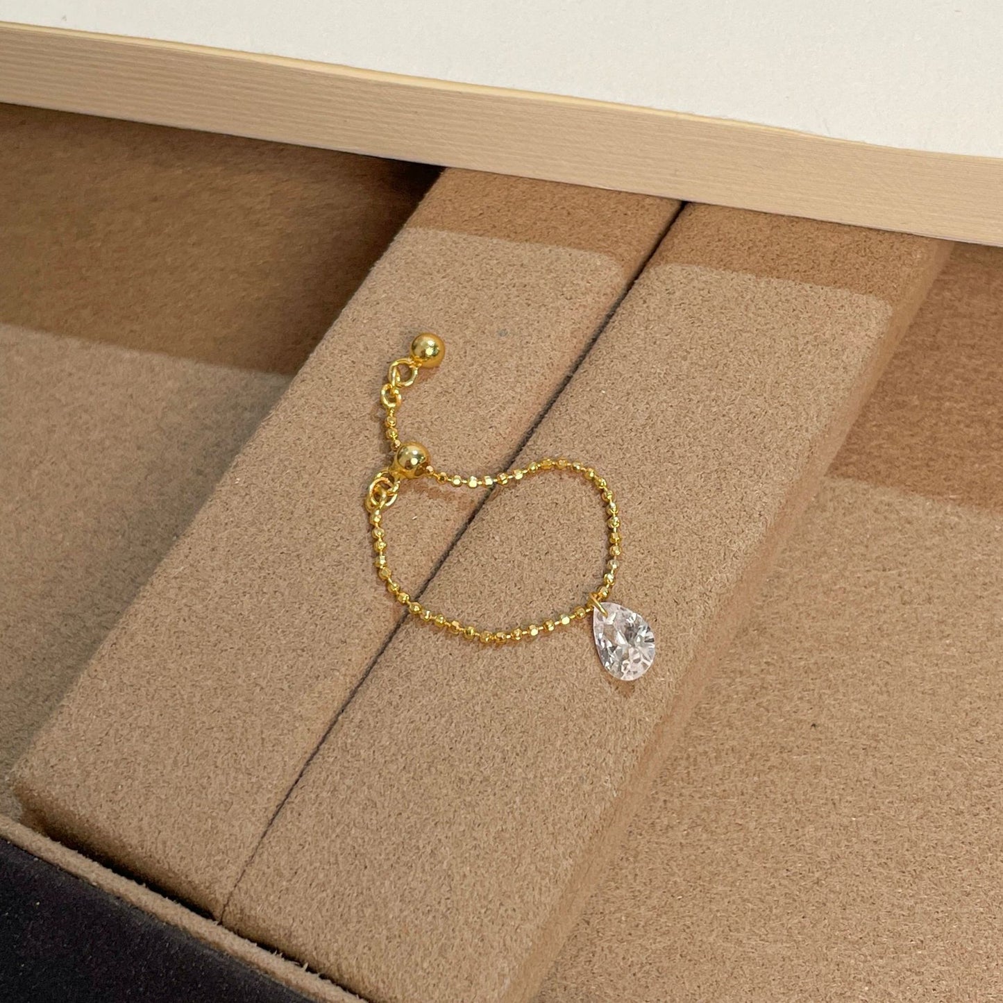 E廠【DQ8154R】S925純銀簡約高級感水滴鋯石戒指女ins時尚氣質抽拉調整戒指
 25.10-3