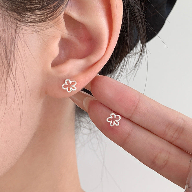 F廠【XDQ11352E】S999純銀小清新森系花朵耳環女精緻設計感迷你小花百搭耳飾潮
 25.11-2