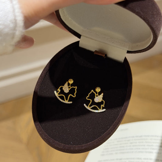 E廠【XDQ10163E】本命年新款925純銀天使小馬耳環女木馬設計耳環馬年耳飾
 25.12-2