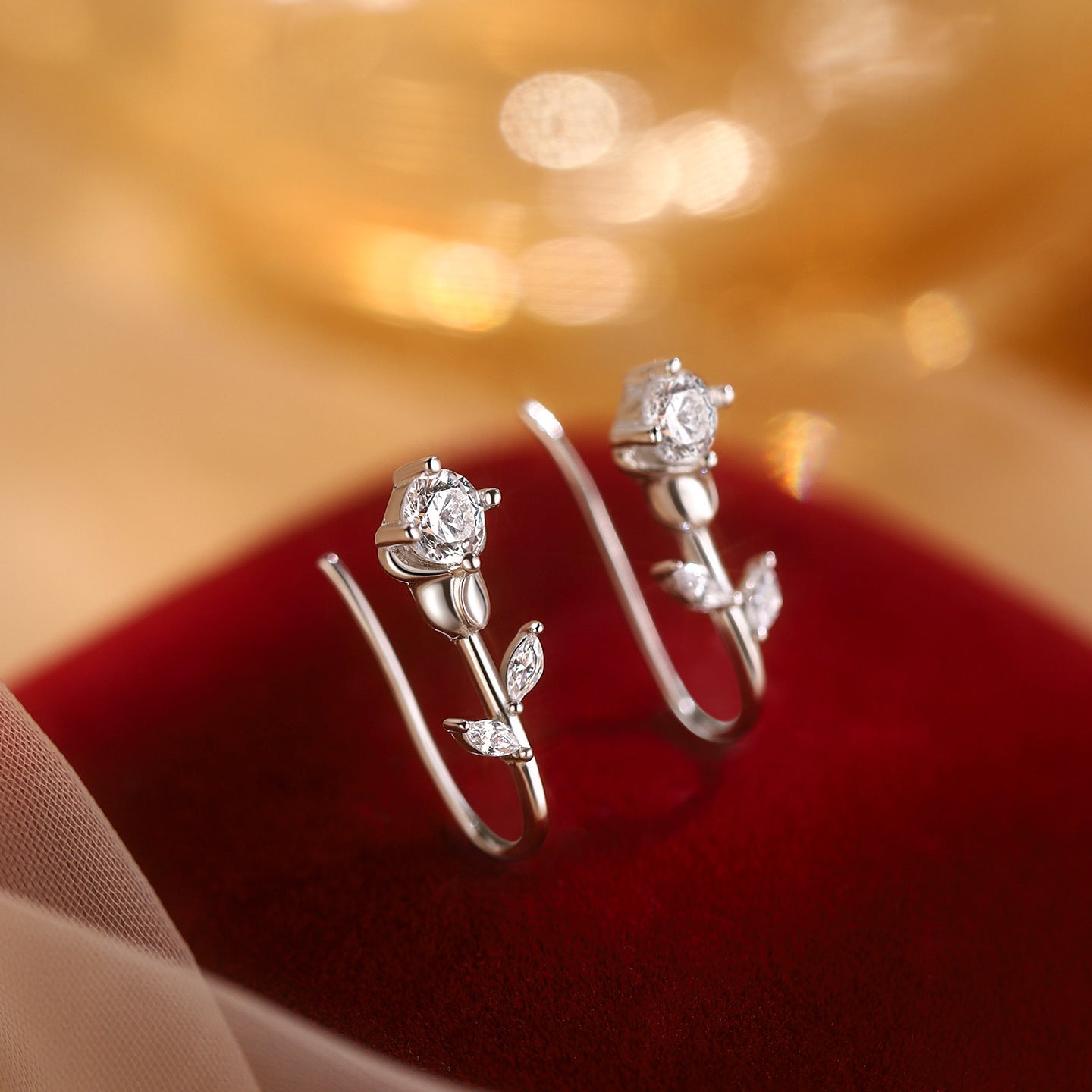 E廠【XDQ10527E】小眾高級感閃鑽鬱金香耳鉤S925純銀精緻氣質花朵耳環耳環女潮
 25.12-1