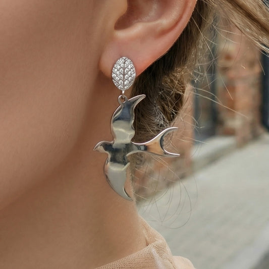 B廠【F1571】歐美INS小眾樹葉鋯石耳環不鏽鋼小燕子耳墜個性設計耳飾鍍18k真金
 26.04-3