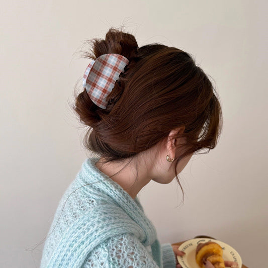 C廠【X128】簡約格紋抓夾女高級感2026新款韓系ins氣質髮夾後腦勺鯊魚夾頭飾
 26.04-3