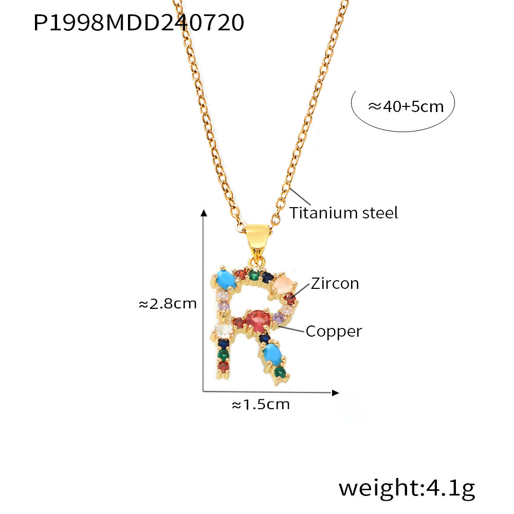 B廠【P1998】歐美跨境銅微鑲彩色鋯石26個英文字母個性單獨吊墜小眾嘻哈鎖骨鏈 24.07-4