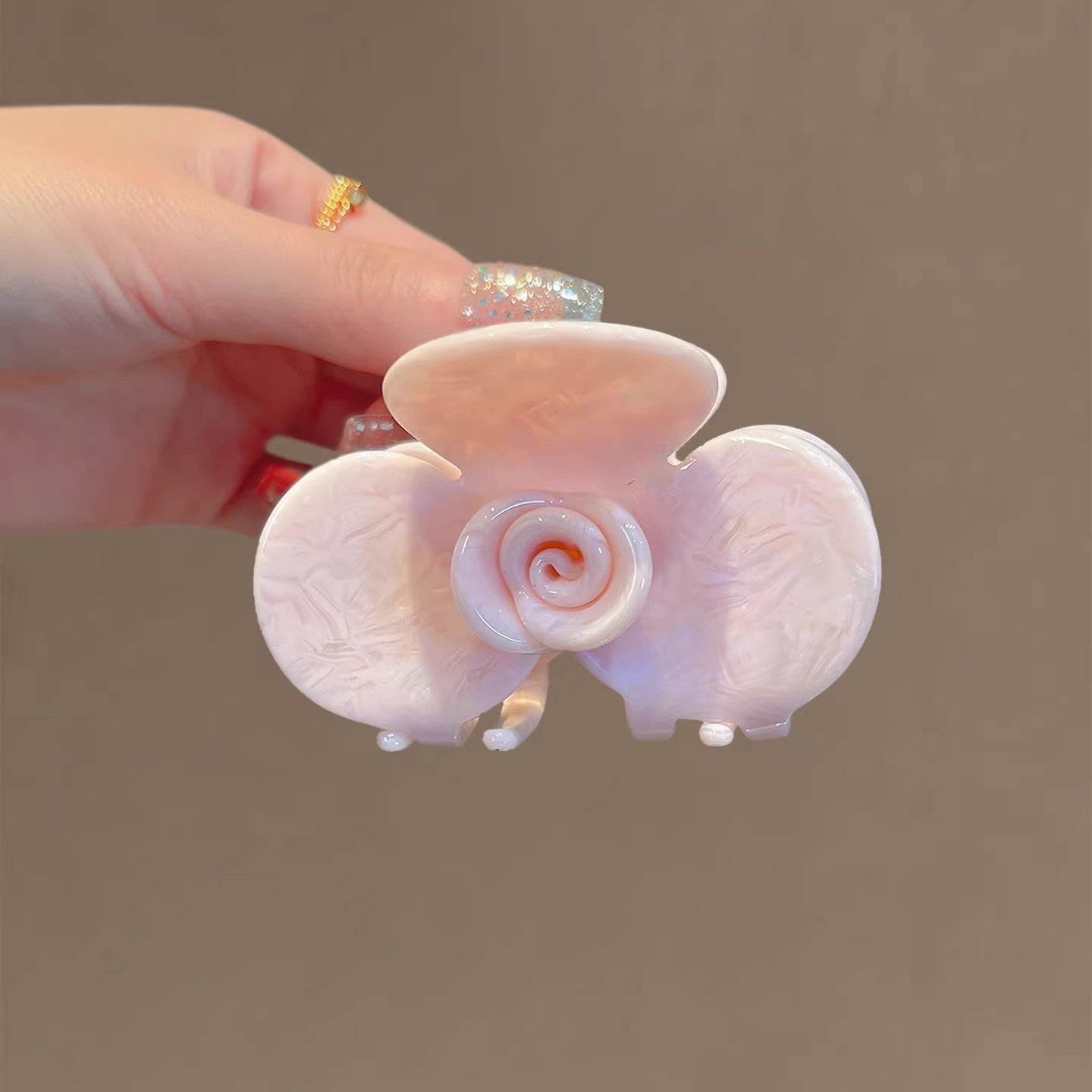 C廠【G46】品質醋酸抓夾淡粉色玫瑰花髮夾2026新款後腦勺髮量少半紮髮鯊魚夾
 26.04-3