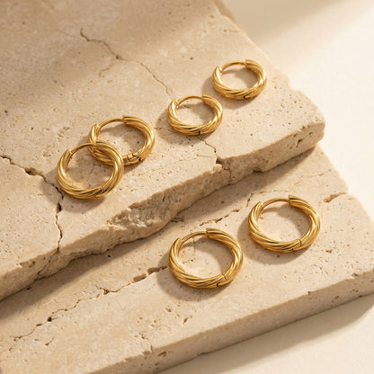 B廠【F1593】亞馬遜熱賣不鏽鋼鍍18k金扭紋耳圈小眾高級感輕奢耳飾不掉色
 26.04-3