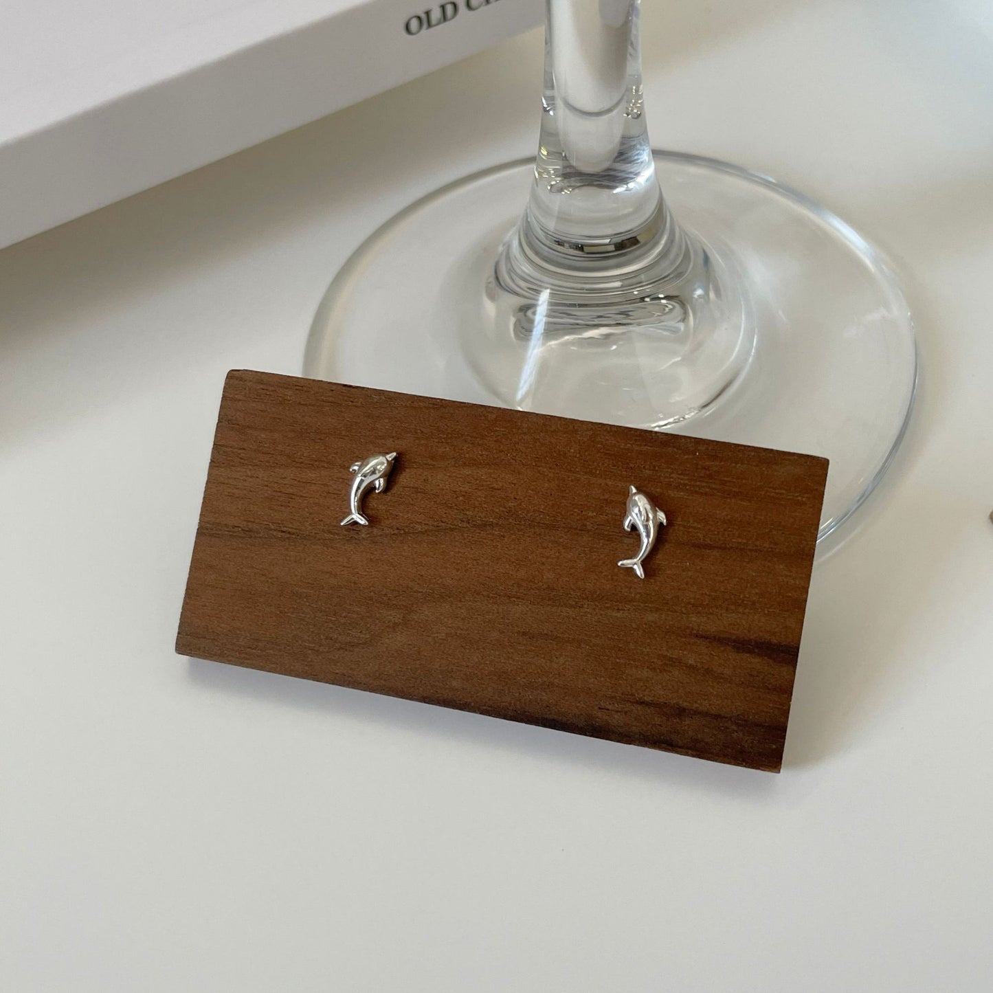 E廠【DQ11016E】S925純銀迷你不對稱海豚耳環女小清新簡約高級感百搭耳飾
 25.10-3