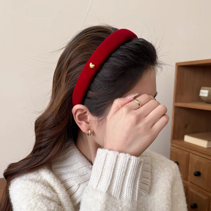 C廠【Y1065】酒紅色絲絨金標愛心髮箍女新年洋氣時尚壓髮頭箍洗臉氣質髮卡頭飾
 26.01-1「C廠-單筆結帳需滿，NT$500出貨(不含運費)」