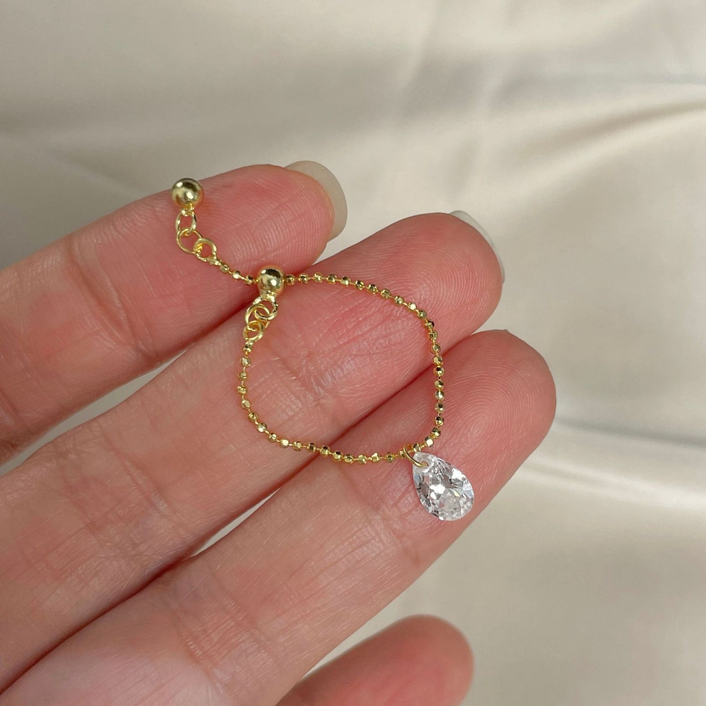 E廠【DQ8154R】S925純銀簡約高級感水滴鋯石戒指女ins時尚氣質抽拉調整戒指
 25.10-3