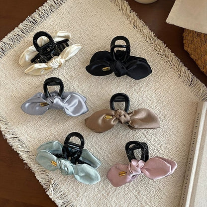 C廠【X754】氣質高級感小號緞面蝴蝶結髮夾女髮量少後腦勺飽滿抓夾鯊魚夾髮飾
 26.08-4「C廠-單筆結帳需滿，NT$500出貨(不含運費)」