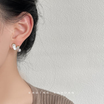 A廠【3061】天然貝殼愛心耳環甜美可愛設計感心型珍珠高級感氣質通勤百搭耳飾 25.01-2