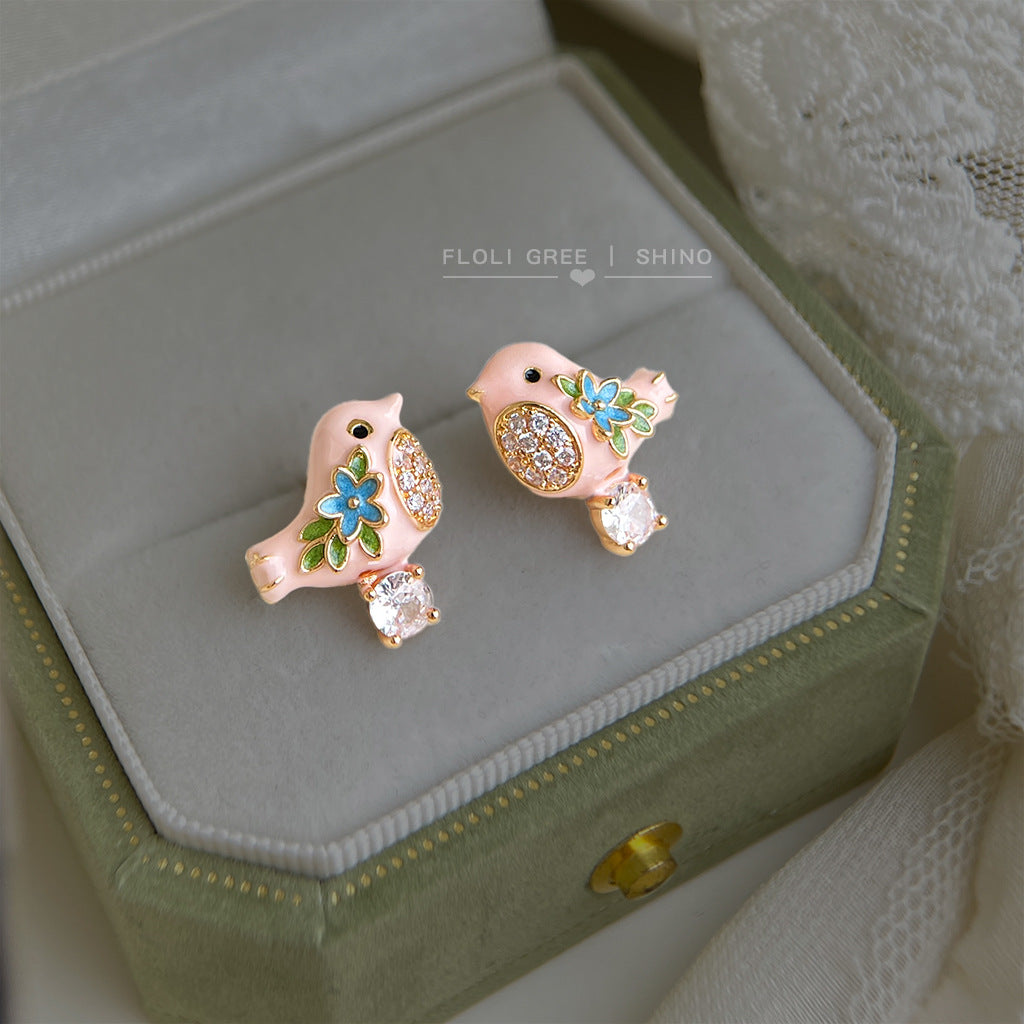 A廠【7523】原創甜美可愛琺瑯滴釉彩繪微鑲鋯石銀針小鳥耳環飾品耳飾
 26.04-3