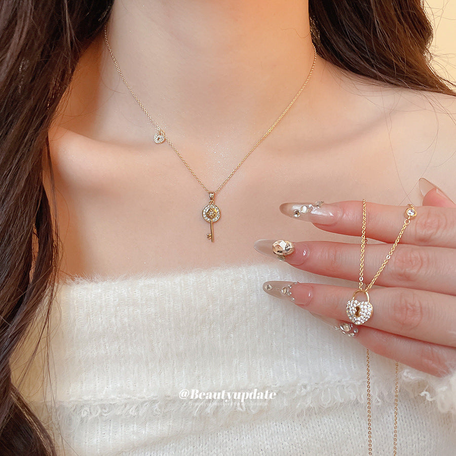 A廠【HN10589】14k真金電鍍鋯石愛心鑰匙吊墜項鍊輕奢小眾鎖骨鏈日常通勤頸鍊女
 25.11-2