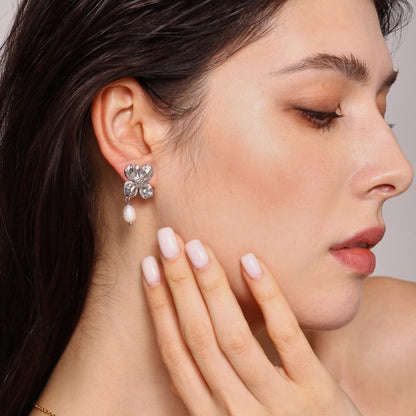 B廠【F1363】花瓣流蘇淡水珍珠耳環耳環歐美氣質輕奢鈦鋼花朵耳環 25.01-4