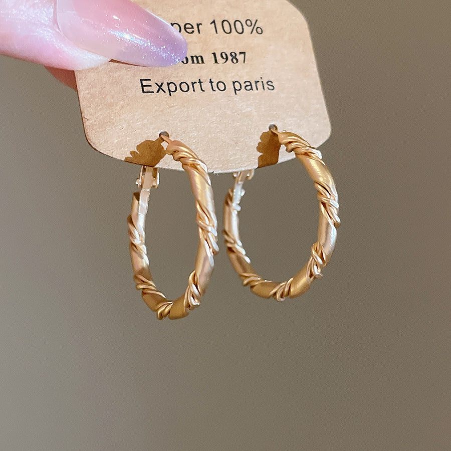 A廠【HE28961】925銀針歐美跨國扭曲幾何圓形耳圈時尚簡約百搭耳環小眾設計感耳飾女
 25.10-4