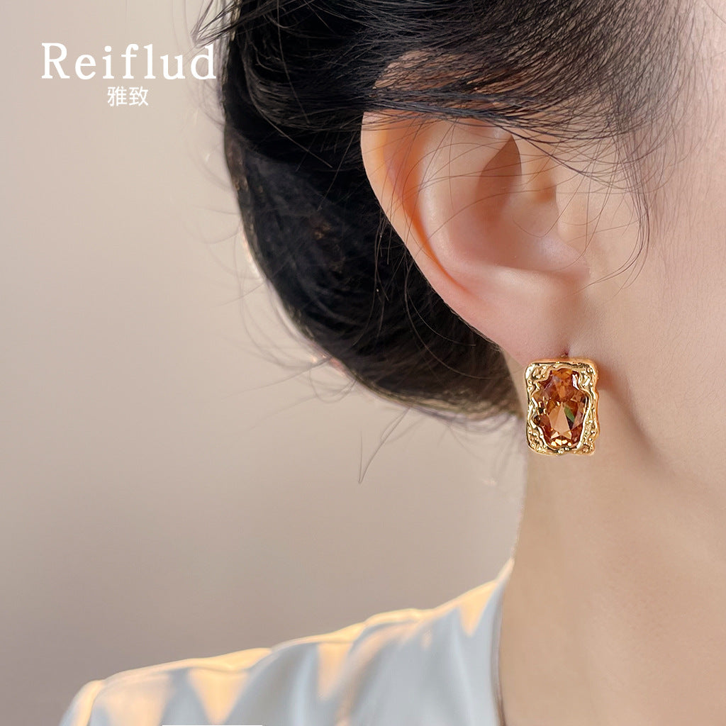 C廠【7074】秋冬色系淺咖香檳色液態高級感925銀針幾何長方形女
 25.11-2